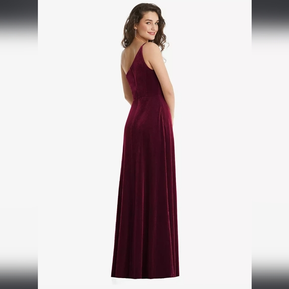After Six One-Shoulder Spaghetti Strap Velvet Maxi Dress In Cabernet Size 10 NWT - Picture 5 of 10